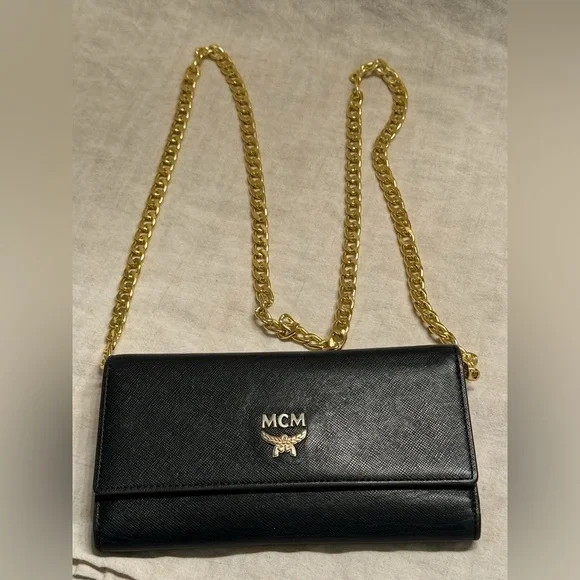 MCM Black Wallet/Unbranded Chain Can Be used as Wallet/Crossbody/Over Shoulder - Picture 1 of 16